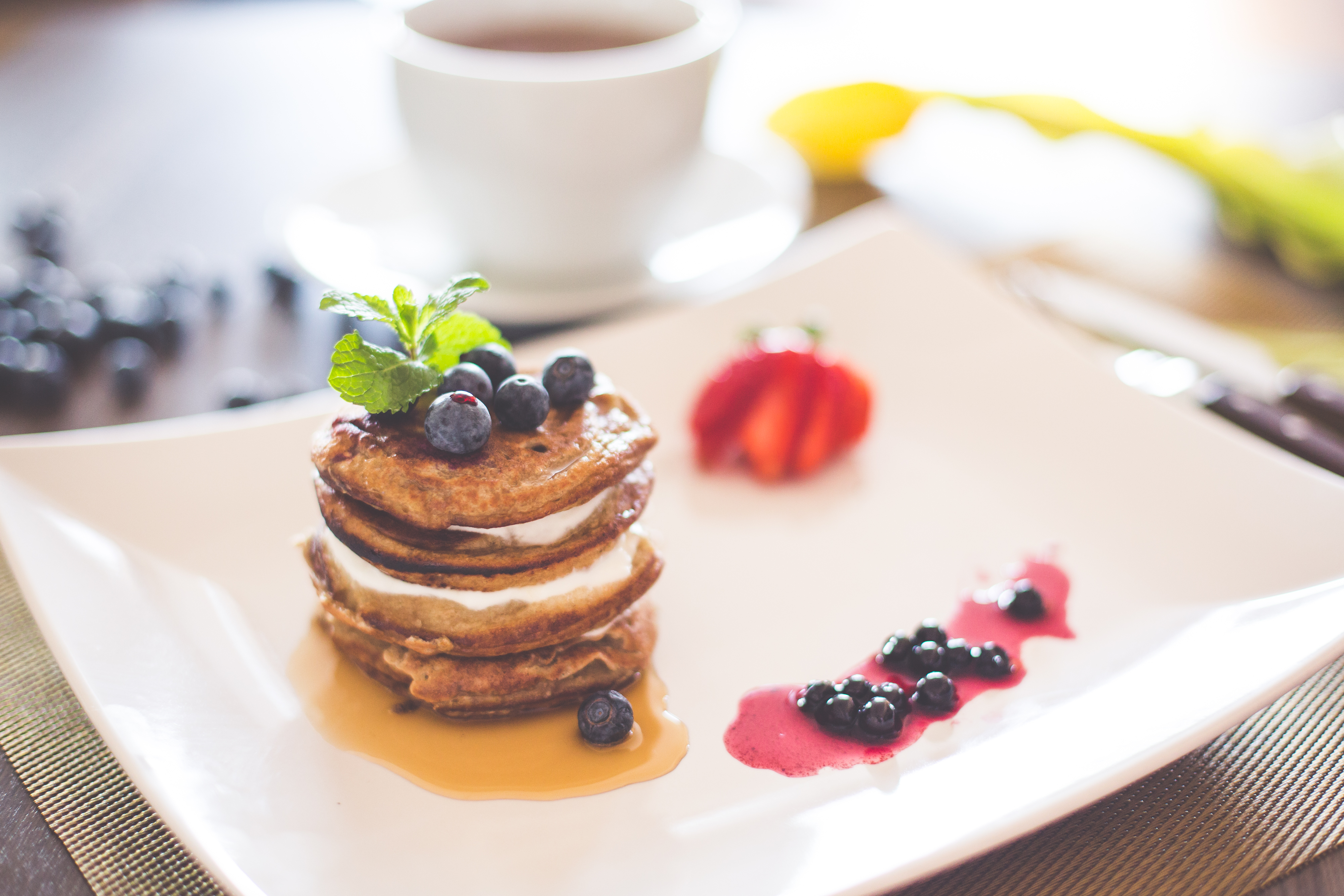 healthy-pancakes-with-cottage-cheese-and-blueberries-picjumbo-com