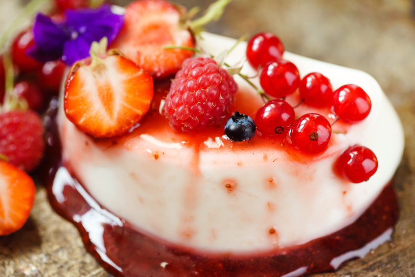 panna cotta with berries